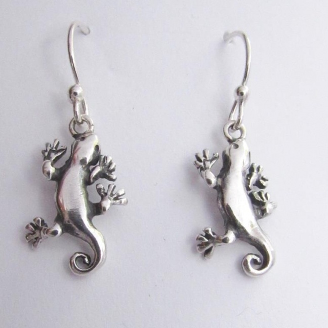 SEASHELL PANSY PIERCE EARRING main image 0