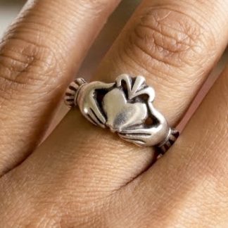 Cladagh ring 1
