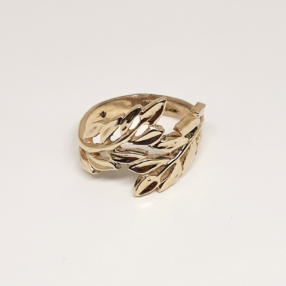 9ct Yellow Gold Laurel Leaf Ring - Goldfish Jewellery Design Studio