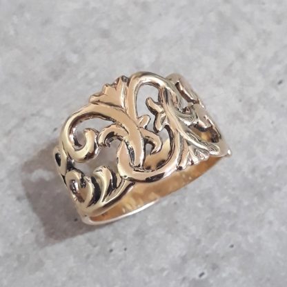 9ct Yellow Gold Wide Filigree Leaf Ring - Goldfish Jewellery Design Studio