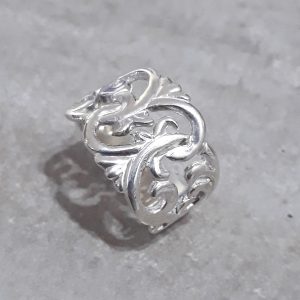 9ct Gold Wide Filigree Leaf Ring | Shop Online | Goldfish Jewellery