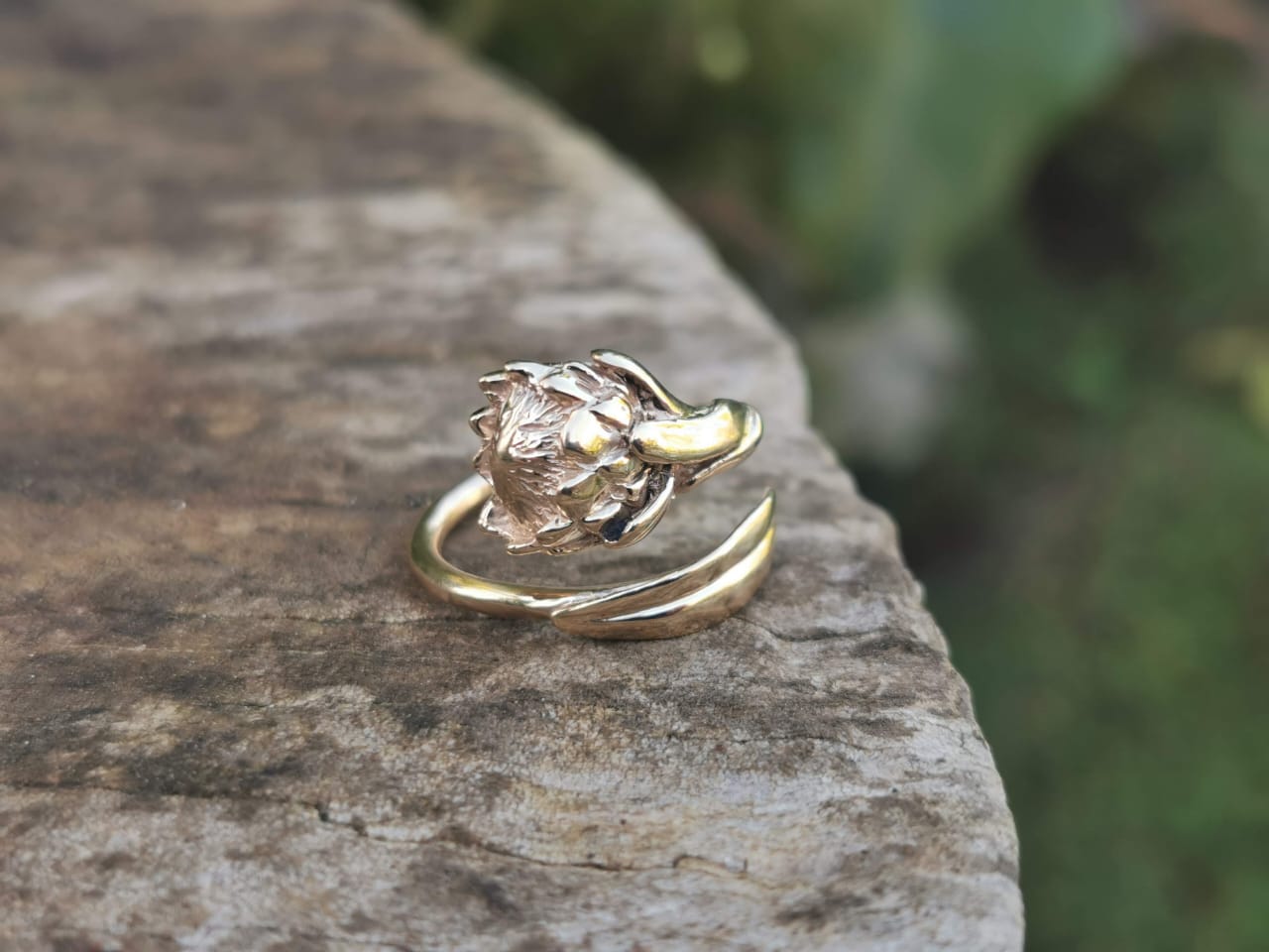 9ct Gold Wraparound Protea Ring - Image 2